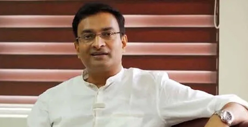 സസ്‌പെന്‍ഷന് പിന്നാലെ എന്‍ പ്രശാന്തിന് ചാര്‍ജ് മെമ്മോ