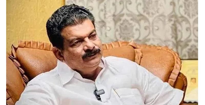 സതീശനെതിരായ അഴിമതി ആരോപണത്തില്‍ മാപ്പ്: യുഡിഎഫിന് നിരുപാധിക പിന്തുണ പ്രഖ്യാപിച്ച് പിവി അന്‍വര്‍