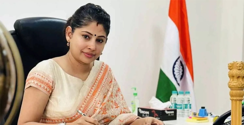 എല്ലാവര്‍ക്കും നിയമം തുല്യമായിരിക്കുമോ?; ഗിച്ചിബൗളി പൊലീസിന് മറുപടി നല്‍കി മുതിര്‍ന്ന ഐഎഎസ് ഉദ്യോഗസ്ഥ സ്മിത സബര്‍വാള്‍