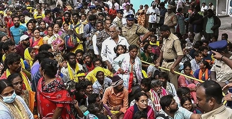 ഗോവയിലെ ലൈരായ് ദേവി ക്ഷേത്രത്തില് തിക്കിലും തിരക്കിലുംപെട്ട് ഏഴു പേര് മരിച്ചു