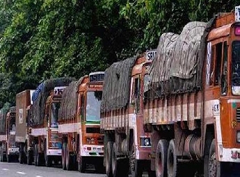 കേരളത്തിലെ ക്വാറികളിലേക്ക് കടത്താന്‍ ശ്രമിച്ച സ്‌ഫോടക വസ്തു ശേഖരം പിടികൂടി