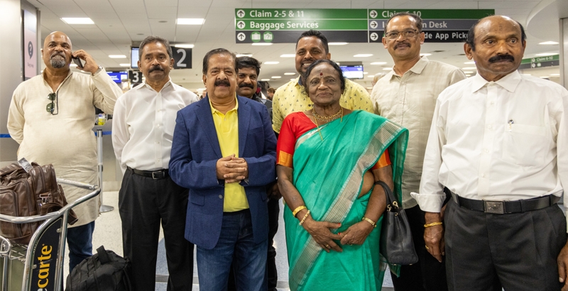 രമേശ് ചെന്നിത്തലയ്ക്ക് ഹൂസ്റ്റണില്‍ വരവേല്‍പ്പ് നല്‍കി
