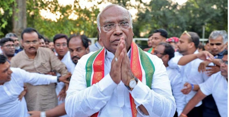 രാഷ്ട്രത്തെ തെറ്റിദ്ധരിപ്പിക്കുന്നു: സിഡിഎസിന്റെ പരാമര്ശത്തില് സര്ക്കാരിനെതിരെ ആഞ്ഞടിച്ച് പ്രതിപക്ഷം