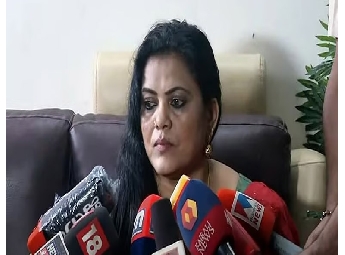 നടന്‍ ബാലചന്ദ്രമേനോനെ അപകീര്‍പ്പെടുത്തിയെന്ന കേസില്‍ നടി മിനു മുനീര്‍ അറസ്റ...