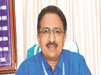 കേരള യൂണിവേഴ്‌സിറ്റി റജിസ്ട്രാര്‍ക്ക് സസ്‌പെന്‍ഷന്‍