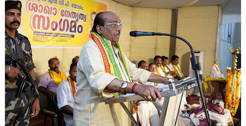 കാന്തപുരം എന്തു കുന്തമെടുത്ത് എറിഞ്ഞാലും പറയാനുള്ളത് താന് പറയും; വേണമെങ്കില്കേസെടുത്തോ; വെല്ലുവിളിച്ച് വെള്ളാപ്പള്ളി