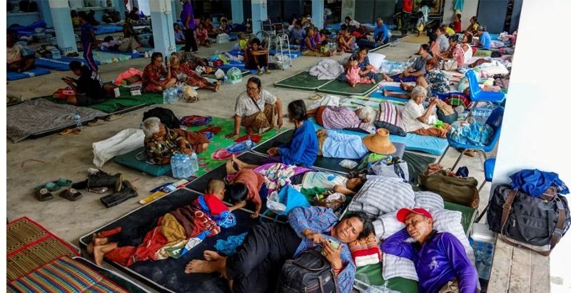 കംബോഡിയ തായ്ലൻഡ് സംഘർഷം : 80,000 പേർ അഭയാർത്ഥികളായി