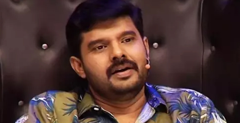 കലാഭവന്‍ നവാസ് അന്തരിച്ചു