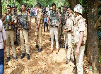 ഛത്തീസ്ഗഡില്‍ 10 നക്‌സലുകള്‍ വെടിയേറ്റു മരിച്ചു