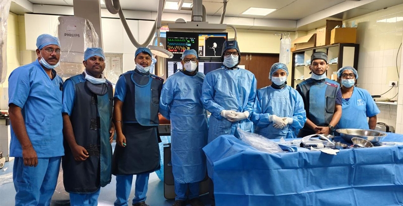 വാഹനാപകടത്തില്‍ മഹാധമനിക്ക് ഗുരുതര പരിക്കേറ്റ തമിഴ്‌നാട് സ്വദേശിക്ക് എന്‍ഡോ വാസ്‌ക്കുലാര്‍ ചികിത്സ വഴി പുതുജീവന്‍