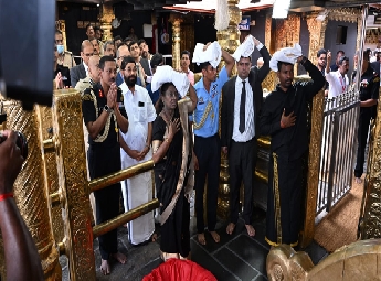 രാഷ്ട്രപതി ദ്രൗപദി മുര്‍മു ശബരിമലയില്‍ ദര്‍ശനം നടത്തി