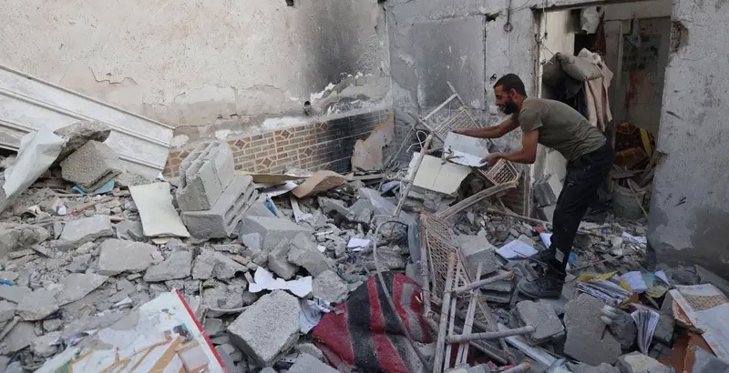 ഹമാസ് വെടിനിര്ത്തല് കരാര് ലംഘിച്ചെന്ന് ആരോപണം; ഗാസയില് വ്യോമാക്രമണം നട...