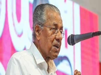 ക്ഷേമ പെന്ഷനും ആശ അലവന്സും ഉള്പ്പെടെ മുഖ്യമന്ത്രിയുടെ വമ്പന് പ്രഖ്യാപനം ക്ഷേമ പെന്ഷനും ആശ അലവന്സും ഉള്പ്പെടെ മുഖ്യമന്ത്രിയുടെ വമ്പന് പ്രഖ്യാപനം