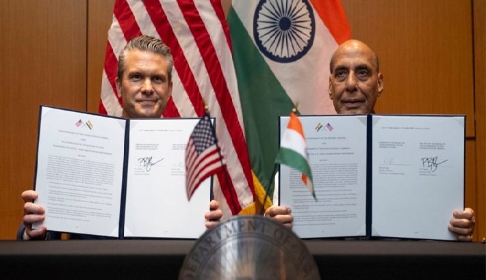 ഇന്ത്യയും അമേരിക്കയും തമ്മിൽ 10 വർഷത്തെ പ്രതിരോധ സഹകരണ കരാർ ഒപ്പുവെച്ചു ഇന്ത്യയും അമേരിക്കയും തമ്മിൽ 10 വർഷത്തെ പ്രതിരോധ സഹകരണ കരാർ ഒപ്പുവെച്ചു