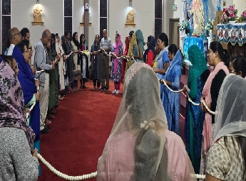 ഒരു ജപമാലയില്‍ ഏവരെയും കോര്‍ത്തൊരുക്കി ഡാളസ് ഇടവക