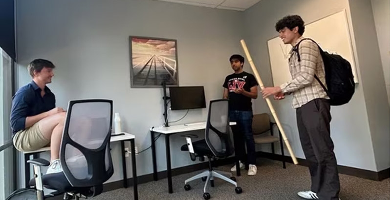 സഹപാഠികളായ മൂന്നംഗ യുവ സംരംഭകര്‍ ലോകത്തിലെ ഏറ്റവും പ്രായം കുറഞ്ഞ കോടീശ്വരന്മാര്‍; രണ്ടുപേര്‍ ഇന്ത്യന്‍ വംശജര്‍