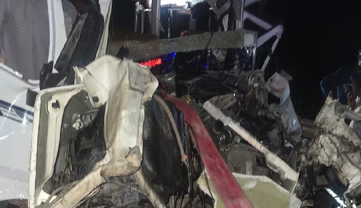 രാജസ്ഥാനില്‍ മിനി ബസ് നിര്‍ത്തിയിട്ടിരുന്ന ട്രക്കില്‍ ഇടിച്ചുകയറി 15 പേര്‍ മരിച്ചു