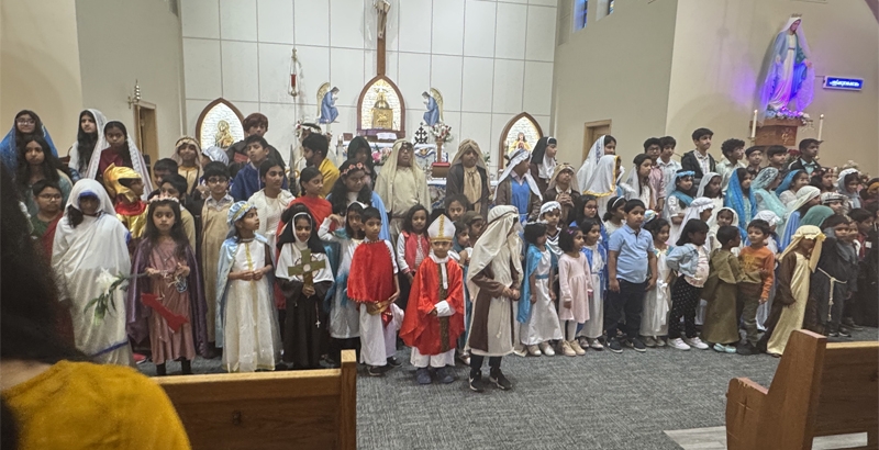 കുട്ടിവിശുദ്ധരുടെ സംഗമ വേദിയായി ഷിക്കാഗോ ബെന്‍സന്‍വില്‍ തിരുഹൃദയ ഇടവക