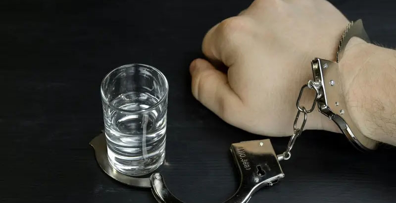 ജമ്മു കശ്മീരില്‍ ഭീകര ബന്ധം: കത്തുവയില്‍ രണ്ട് പൊലീസ് ഉദ്യോഗസ്ഥരെ പിരിച്ചുവിട്ടു