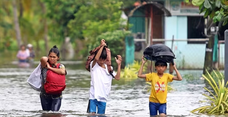ഫിലിപ്പൈന്‍സില്‍ സൂപ്പര്‍ ടൈഫൂണ്‍ ഫംഗ്-വോങ് വീശിയടിച്ചു; ലക്ഷത്തിലധികം പേരെ ഒഴിപ്പിച്ചു