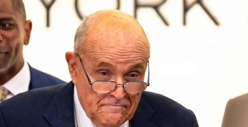 തിരഞ്ഞെടുപ്പ് ഇടപെടല്‍ കേസില്‍ ഗിയുലിയാനി, സിഡ്‌നി പോവല്‍, മാര്‍ക്ക് മെഡോസ് എന്നിവര്‍ക്ക് ട്രംപ് മാപ്പ് നല്‍കി