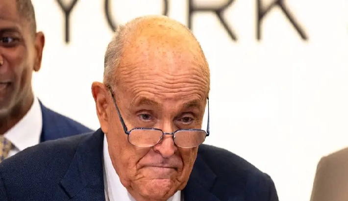 തിരഞ്ഞെടുപ്പ് ഇടപെടല്‍ കേസില്‍ ഗിയുലിയാനി, സിഡ്‌നി പോവല്‍, മാര്‍ക്ക് മെഡോസ് എന്നിവര്‍ക്ക് ട്രംപ് മാപ്പ് നല്‍കി