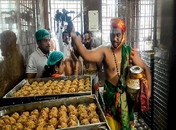 തിരുപ്പതി ക്ഷേത്രത്തിലെ ലഡ്ഡുവിന് അഞ്ച് വര്‍ഷം വിതരണം ചെയ്തത് വ്യാജ നെയ്യ്