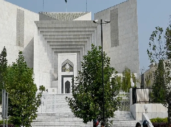 ഭരണഘടനാ ഭേദഗതി നിയമമായി; പാകിസ്ഥാന്‍ സുപ്രിം കോടതിയിലെ രണ്ട് ജഡ്്ജിമാര്‍ രാജിവെച്ചു