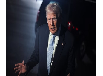 എപ്സ്റ്റീന്‍ ഫയലുകള്‍ പുറത്ത് വിടാന്‍ വോട്ട് ചെയ്യണം: നിലപാടില്‍ മലക്കം മറിഞ്ഞ് ട്രംപ്