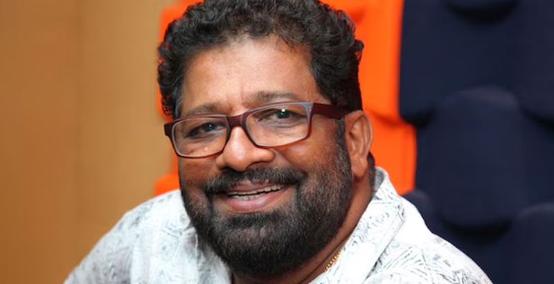 വോട്ടര്‍ പട്ടികയില്‍ പേരില്ല; സംവിധായകന്‍ വി എം വിനുവിനു മത്സരിക്കാനാവില്ല