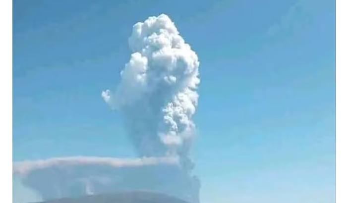 പതിനായിരം വര്‍ഷങ്ങള്‍ക്ക് ശേഷം എത്യോപ്യയില്‍ അഗ്നിപര്‍വത സ്‌ഫോടനം; ചാരമേഘം ഇന്ത്യയിലെത്തി; വ്യോമയാന മേഖലയില്‍ ജാഗ്രത