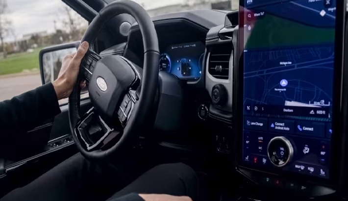 ഓട്ടോമാറ്റിക് എമര്‍ജന്‍സി ബ്രേക്കിംഗ് ഉള്‍പ്പെടെ വാഹന സുരക്ഷാ നിര്‍ബന്ധങ്ങള്‍ ഫലപ്രദമല്ലെന്ന് റിപ്പബ്ലിക്കന്‍ അംഗങ്ങള്‍