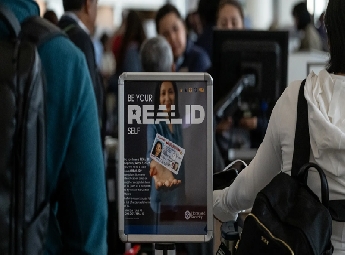 റിയല്‍ ഐഡിയോ പാസ്‌പോര്‍ട്ടോ ഇല്ലാതെ വിമാന യാത്ര ചെയ്താല്‍ 45 ഡോളര്‍ ഫീസ്