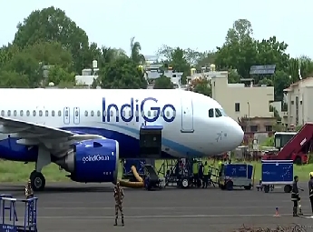 സാങ്കേതിക തകരാര്‍; ഇന്‍ഡിഗോ 150 വിമാനങ്ങള്‍ റദ്ദാക്കി