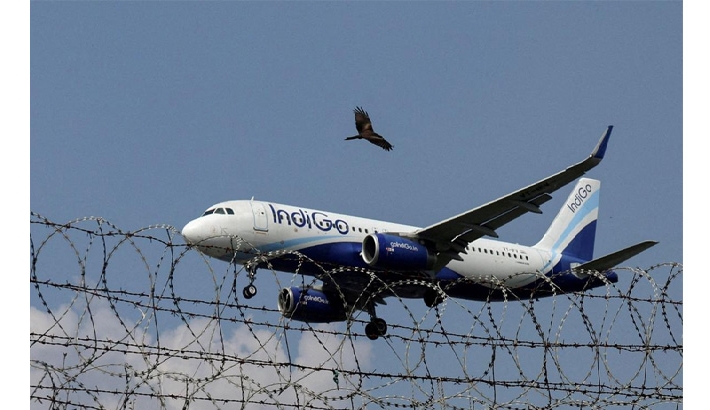 ഇന്ഡിഗോ വിമാന സര്വീസുകളില് വന് തടസം; കൊച്ചി വിമാനത്താവളത്തില് 40ഓളം സര്വീസുകളെ ബാധിച്ചു ഇന്ഡിഗോ വിമാന സര്വീസുകളില് വന് തടസം; കൊച്ചി വിമാനത്താവളത്തില് 40ഓളം സര്വീസുകളെ ബാധിച്ചു