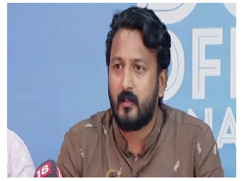 രാഹുല്‍ മാങ്കൂട്ടത്തിന്റെ മുന്‍കൂര്‍ ജാമ്യാപേക്ഷ കോടതി തള്ളി; പിന്നാലെ പ്രാ...