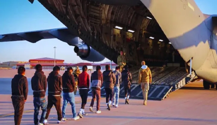 യു എസില് നിന്നും നാടുകടത്തിയ ഇന്ത്യന് പൗരന്മാരുടെ കണക്ക് കേന്ദ്രം പുറത്തുവിട്ടു യു എസില് നിന്നും നാടുകടത്തിയ ഇന്ത്യന് പൗരന്മാരുടെ കണക്ക് കേന്ദ്രം പുറത്തുവിട്ടു