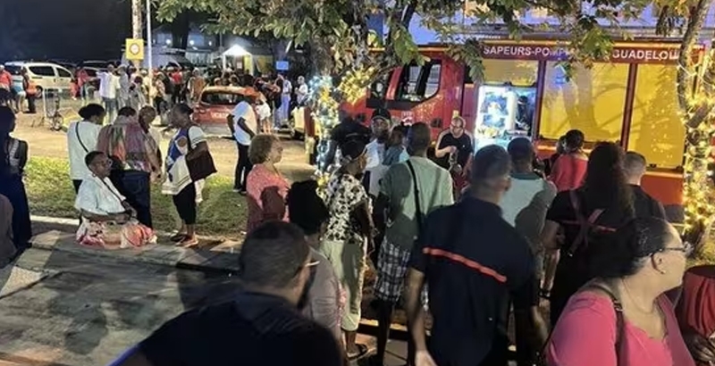 ക്രിസ്മസ് പരിപാടി തയ്യാറെടുപ്പിലേക്ക് കാര് പാഞ്ഞുകയറി; പത്തുപേര് കൊല്ലപ്പ...