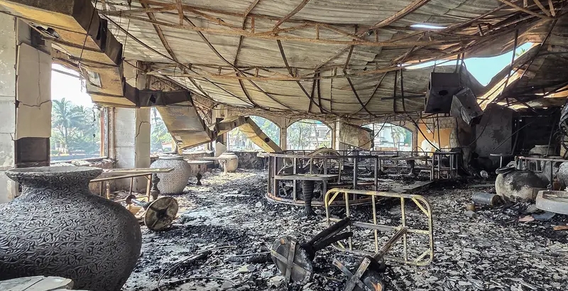 നൈറ്റ് ക്ലബ്ബിലെ തീപിടുത്തത്തിന് കാരണം അകത്ത് പടക്കം പൊട്ടിച്ചതെന്ന് ഗോവ മുഖ്യമന്ത്രി