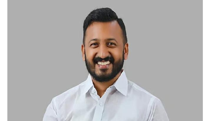 രണ്ടാമത്തെ ബലാത്സംഗക്കേസില് രാഹുല് മാങ്കൂട്ടത്തില് എംഎല്എയ്ക്ക് മുന്കൂര് ജാമ്യം രണ്ടാമത്തെ ബലാത്സംഗക്കേസില് രാഹുല് മാങ്കൂട്ടത്തില് എംഎല്എയ്ക്ക് മുന്കൂര് ജാമ്യം