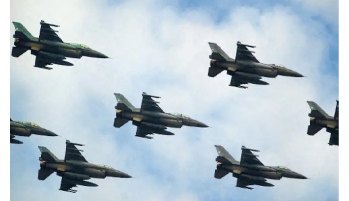 പാക്കിസ്ഥാന്റെ എഫ് 16 കരുത്തിന് വന് തുണ: 686 മില്യണ് ഡോളര് ടെക് അപ്ഗ്രേഡ് പാക്കേജ് യുഎസ് അംഗീകരിച്ചു പാക്കിസ്ഥാന്റെ എഫ് 16 കരുത്തിന് വന് തുണ: 686 മില്യണ് ഡോളര് ടെക് അപ്ഗ്രേഡ് പാക്കേജ് യുഎസ് അംഗീകരിച്ചു