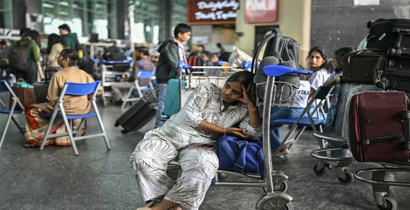 ഇന്‍ഡിഗോയില്‍ യാത്ര മുടങ്ങിയവര്‍ക്ക് പതിനായിരം രൂപയുടെ സൗജന്യ വൗച്ചര്‍