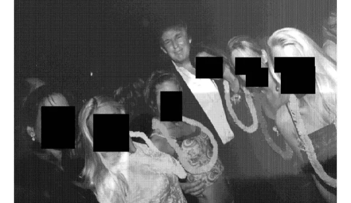 ട്രംപ്, ക്ലിന്റണ് ഉള്പ്പെടുന്ന എപ്സ്റ്റൈന് എസ്റ്റേറ്റിലെ ചിത്രങ്ങള് യു എസ് കോണ്ഗ്രസ് പുറത്തുവിട്ടു ട്രംപ്, ക്ലിന്റണ് ഉള്പ്പെടുന്ന എപ്സ്റ്റൈന് എസ്റ്റേറ്റിലെ ചിത്രങ്ങള് യു എസ് കോണ്ഗ്രസ് പുറത്തുവിട്ടു