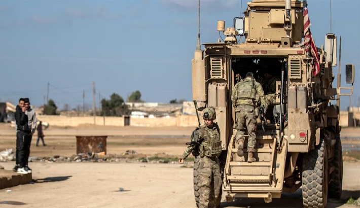 സിറിയയില് ആക്രമണം: രണ്ട് അമേരിക്കന് സൈനികരും ഒരു വിവര്ത്തകനും കൊല്ലപ്പെട്ടു സിറിയയില് ആക്രമണം: രണ്ട് അമേരിക്കന് സൈനികരും ഒരു വിവര്ത്തകനും കൊല്ലപ്പെട്ടു