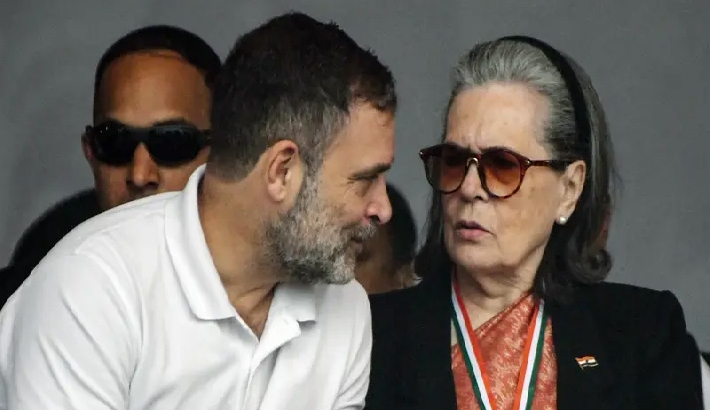 നാഷണല് ഹെറാള്ഡ് കേസ്: സോണിയക്കും രാഹുലിനുമെതിരായ ഇഡി കുറ്റപത്രം കോടതി തള്ളി നാഷണല് ഹെറാള്ഡ് കേസ്: സോണിയക്കും രാഹുലിനുമെതിരായ ഇഡി കുറ്റപത്രം കോടതി തള്ളി