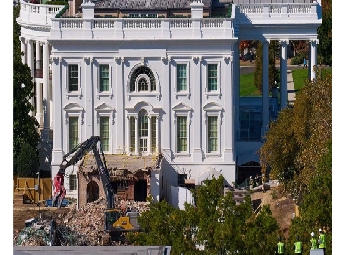 ബാല്‍റൂം വിവാദം: നിര്‍മാണം പൂര്‍ണമായി തടയാനാകില്ലെന്ന് കോടതി; ഭൂഗര്‍ഭ പ്രവര്‍ത്തനങ്ങള്‍ക്ക് നിയന്ത്രണം