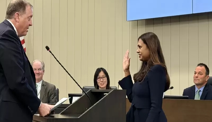 ഇന്ത്യന് വംശജ പ്രണിത വെങ്കടേഷ് സാന് കാര്ലോസ് മേയര് ഇന്ത്യന് വംശജ പ്രണിത വെങ്കടേഷ് സാന് കാര്ലോസ് മേയര്