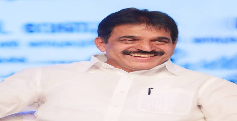 പോറ്റിയെ കേറ്റിയേയുടെ എഴുത്തുകാരന്  കോൺഗ്രസിൻ്റെ നിയമ സഹായം വാഗ്ദാനം ചെയ്ത് കെ സി വേണുഗോപാൽ എം പി