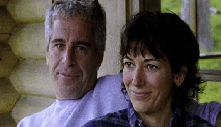 എപ്സ്റ്റീന് ഫയലുകള് പുറത്ത്: ന്യൂയോര്ക്കും ഫ്ളോറിഡയും കേന്ദ്രീകരിച്ച ലൈംഗിക പീഡനത്തിന്റെ ഞെട്ടിക്കുന്ന കൂടുതല് വെളിപ്പെടുത്തലുകള് എപ്സ്റ്റീന് ഫയലുകള് പുറത്ത്: ന്യൂയോര്ക്കും ഫ്ളോറിഡയും കേന്ദ്രീകരിച്ച ലൈംഗിക പീഡനത്തിന്റെ ഞെട്ടിക്കുന്ന കൂടുതല് വെളിപ്പെടുത്തലുകള്