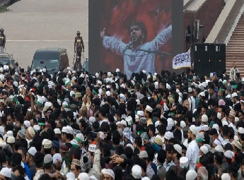 ഹാദി വധത്തിന് പിന്നാലെ ബംഗ്ലാദേശില്‍ അശാന്തി: എന്‍സിപി നേതാവിന് വെടിയേറ്റു